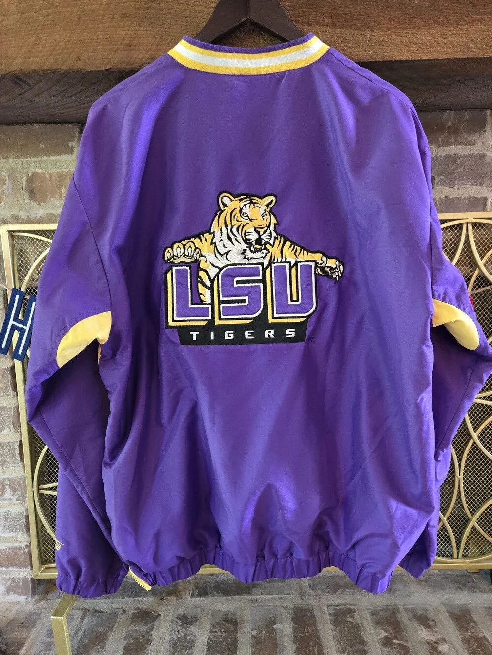 LSU 🐯🏈🏀⚾️⚽️ - Picture 3 of 9
